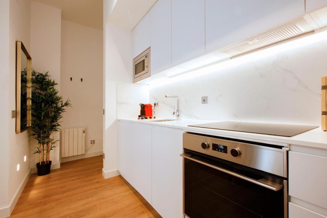 Tirso Suite Madrid Exterior photo