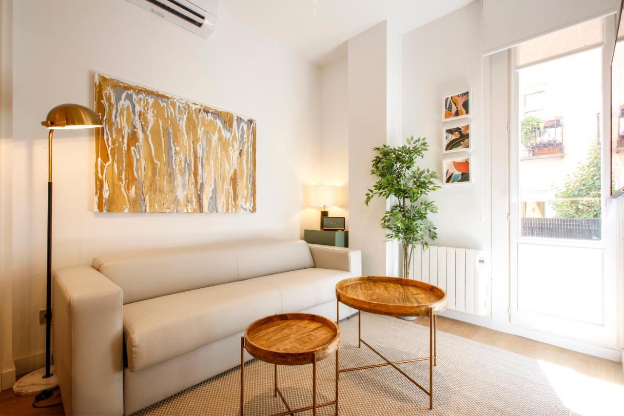 Tirso Suite Madrid Exterior photo