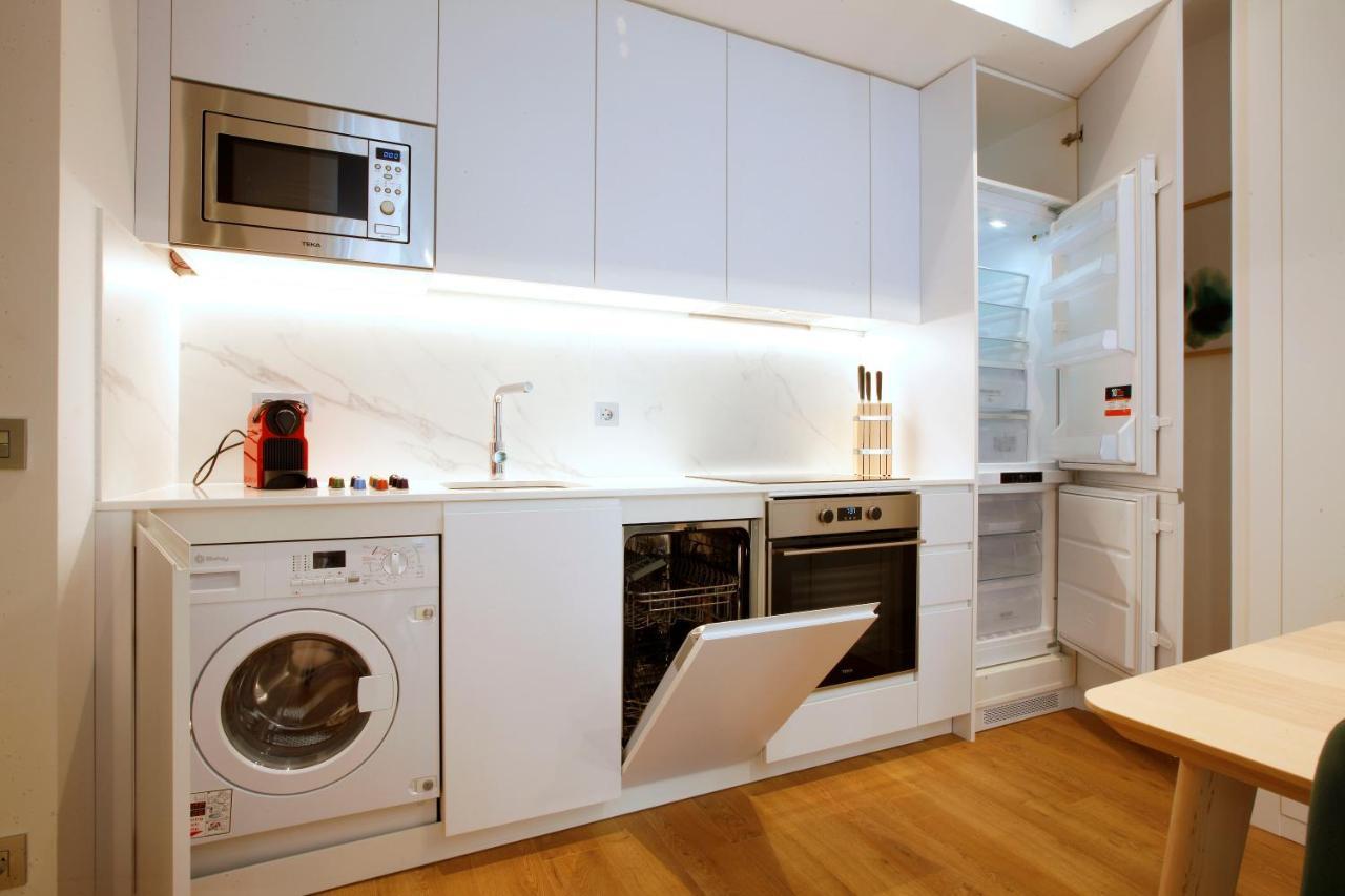 Tirso Suite Madrid Exterior photo